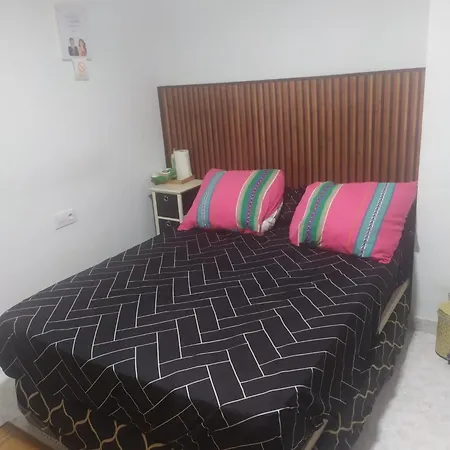 Habitación 1 En Piso Compartido Familiar-valencia Centro *