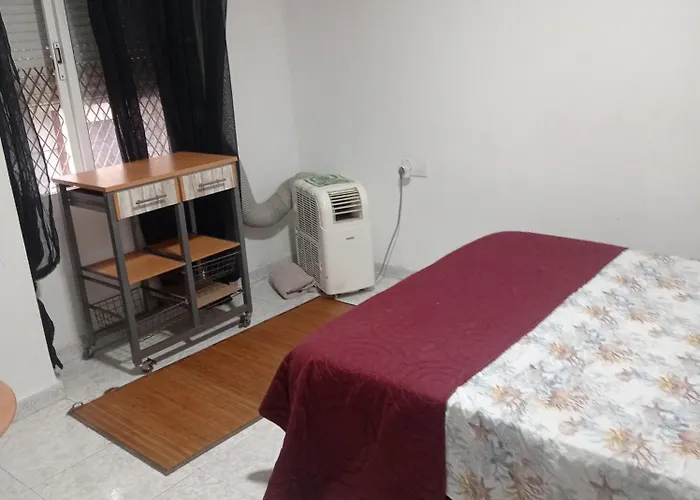 Bed and breakfast Habitación En Piso Compartido 1-valencia Centro